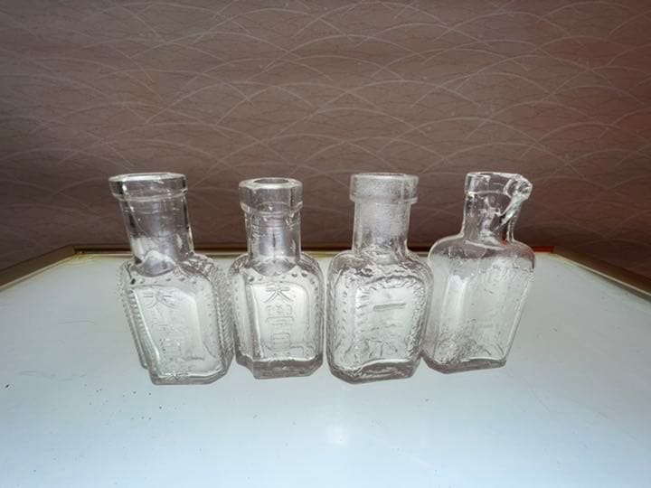 レトロ　瓶　目薬瓶　4点