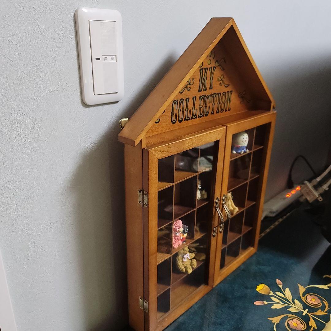 木製　コレクションケース　屋根型　壁掛け可能