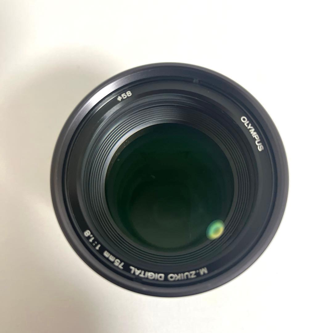 OLYMPUS 単焦点レンズ ED 75mm F1.8