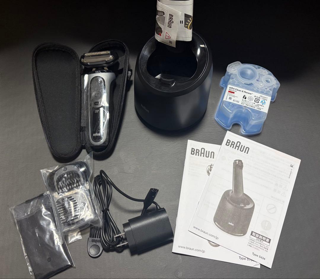BRAUN シリーズ7 洗浄液付き