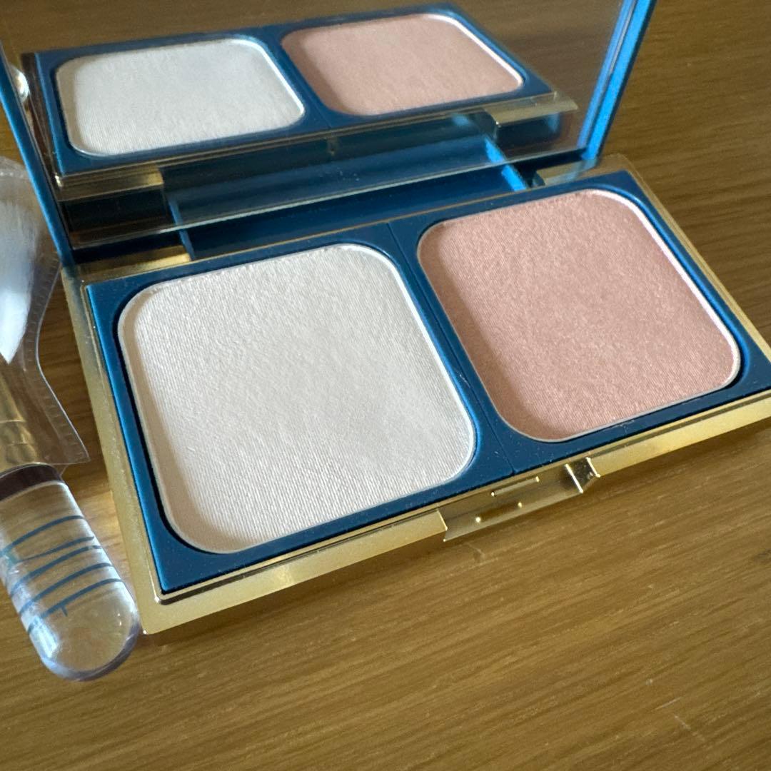 BYTF フェイスパウダー　SHINE & CONTROL POWDER